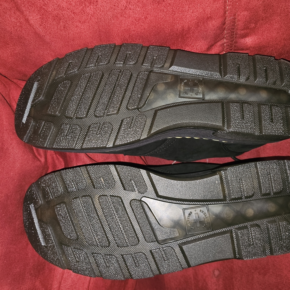 Dr. Martens Black Leather Men's Oxfords - Picture 4 of 5